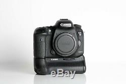 Canon EOS 7D Mark II 20.2 MP Digital SLR Camera with Canon BG-E16