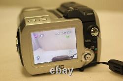 Jvc Gz-mc200e Digital Media Camera Video Recorder + 4gb Microdrive & Uv Filter