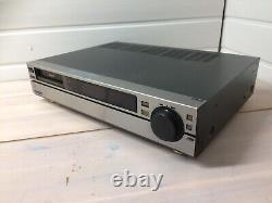 SONY EV-S550E Digital HiFi-Stereo Video8 Cassette Recorder FAULTY