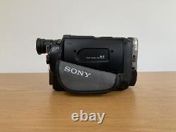 SONY HANDYCAM CCD-TR713E Hi8 VIDEO CAMCORDER 72x DIGITAL ZOOM CAMERA RECORDER