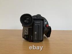 SONY HANDYCAM CCD-TR713E Hi8 VIDEO CAMCORDER 72x DIGITAL ZOOM CAMERA RECORDER