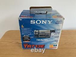 SONY HANDYCAM CCD-TR713E Hi8 VIDEO CAMCORDER 72x DIGITAL ZOOM CAMERA RECORDER