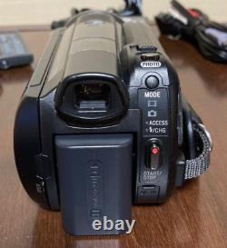 SONY HDR-XR520V Handycam Digital HD Video Camera Recorder Black 240GHDD