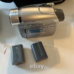 Sony DCR-HC96 Handycam Mini DV Camcorder Digital Video Recorder With extras