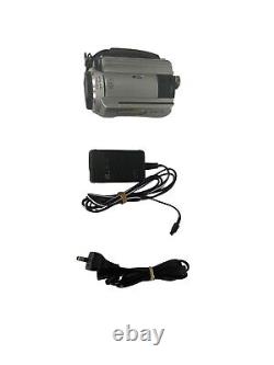 Sony DCR-SR40 30GB Hard Disk Drive Handycam digital video camera recorder FP