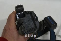 Sony DCR-TRV22E Mini DV Digital Video Camera Recorder / Handycam MiniDV (b)