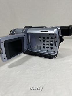 Sony DCR-TRV340 Digital8 Camcorder- Record Transfer Watch Hi8 Video 8MM 8 Tapes