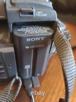 Sony DCR-TRV520 Digital 8 Camcorder with Remote Record Transfer Watch Hi8 Video