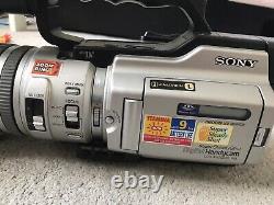 Sony DCR-VX2000E Digital Video Camera Recorder
