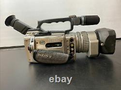 Sony DCR-VX2000E Digital Video Camera Recorder Mini DV Digital Video Cassette