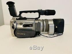 Sony DCR-VX2000 Digital Cam Video Recorder Camcorder miniDV 3CCD With 2 Batteries