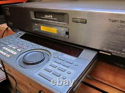 Sony EV-S9000E PAL Hi8 Video Player Recorder Digital Stereo / Hi-Fi Stereo
