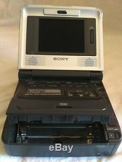 Sony GV-D800E Digital 8 Video Tape Recorder 4LCD Monitor Pal, Hi8, Ntsc PB, 8mm