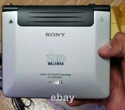 Sony GV-D800 Digital8 NTSC Hi8 8mm Video Walkman MINT Condition