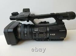 Sony HVR-Z5U Digital HDV Video Camera Recorder MINI DV 20X OPTICAL ZOOM