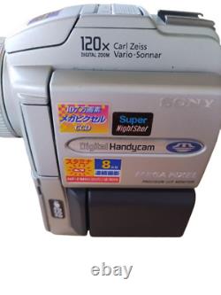Sony Handycam DCR-PC110 Digital Video Camera Recorder Handheld Very Good