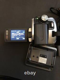 Sony Handycam DCR-SR30E Digital Video Camera Recorder with Docking Station
