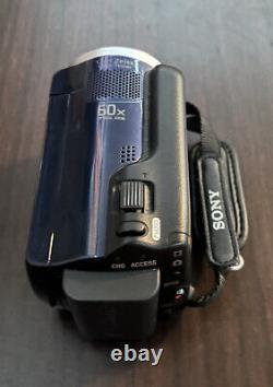 Sony Handycam DCR SR47 Digital Video Camera Recorder 60x Optical Zoom With Battery