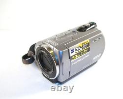 Sony Handycam DCR-SR62 Camcorder Digital Video Camera Recorder 30GB HHD