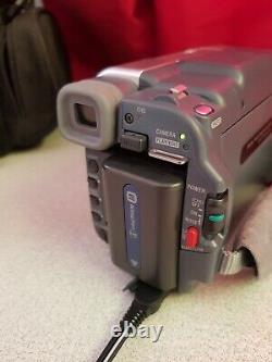 Sony Handycam DCR-TRV255E Digital 8 video tape camera Recorder Camcorder