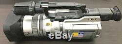 Sony Handycam Digital Camera Video Recorder DCR VX2000 with charger