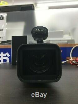 Sony Handycam Digital Camera Video Recorder DCR VX2000 with charger