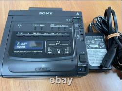 Sony Hi8 GV-D200 8mm & High Eight Tape Playback Digital Video Cassette Recorder