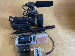 Sony digital HD Video camera recorder Excellent, With Extra Long life Batteries