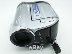 Caméra Vidéo Numérique Sony Mini DVD Handycam Dcr-dvd708e Comme Nouveau