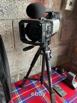 Caméra/enregistreur Vidéo Numérique Dvx100 Panasonic Avec 2 Piles, Télécommande Et Trépied