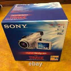 Caméra vidéo numérique portative SONY Digital Handycam DCR-TRV60E