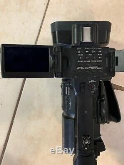 Caméscope Sony Hd Enregistreur Numérique Hvr-z50, Sharper Image Withwheels Sac