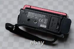 Caméscope numérique Sony DCR-SX44 avec ensemble de batteries, chargeur, étui et carte.