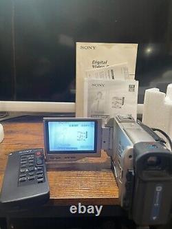 Caméscope numérique Sony DCR-TRV8E MiniDV en très rare modèle