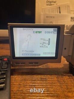 Caméscope numérique Sony DCR-TRV8E MiniDV en très rare modèle