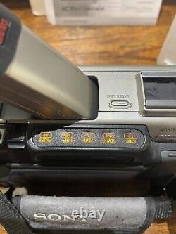 Caméscope numérique Sony DCR-TRV8E MiniDV en très rare modèle