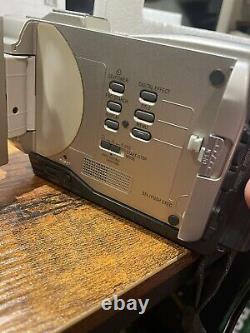 Caméscope numérique Sony DCR-TRV8E MiniDV en très rare modèle