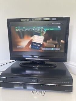 Enregistreur DVD VHS HDD Toshiba RDXV60 avec Freeview HDMI Copie VHS vers DVD 500 Go HDD