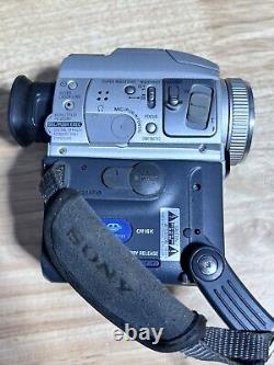 Enregistreur Vidéo Numérique Sony Zeiss Lens Dcr-pc110 Mini DV Working Lire