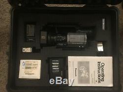 Panasonic Digital Video Recorder Dvx100a W. Objectif Supplémentaire Et Pelican 1610 Cas