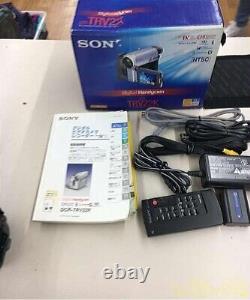 Sony Dcr-trv22 Enregistreur De Caméra Vidéo Numérique Pas De Batterie Pour Les Pièces