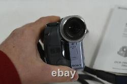 Sony Dcr-trv22e Mini DV Enregistreur De Caméra Vidéo Numérique / Handycam Minidv (b)