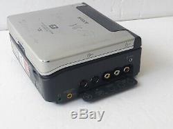 Sony Digital Video Recorder Cassette Gv-d1000 Ntsc Firewire 1394 In Out Mini DV
