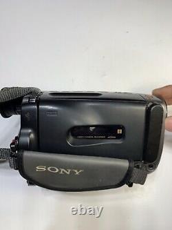 Sony Handycam Ccd-trv12 Enregistreur Caméra Vidéo Caméscope 26x Zoom Numérique Testé