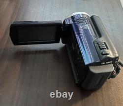 Sony Handycam DCR SR47 Caméra vidéo numérique enregistreur avec zoom optique 60x et batterie