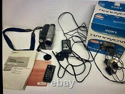 Sony Handycam Dcr-trv285e Digital8 Enregistreur De Caméra Vidéo Boxé En Plein Fonctionnement
