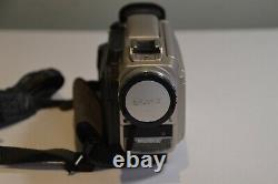 Sony Handycam Dcr-trv8e Pal Minidv Enregistreur De Caméra Vidéo Numérique + Adaptateur D'alimentation