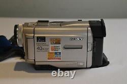 Sony Handycam Dcr-trv8e Pal Minidv Enregistreur De Caméra Vidéo Numérique + Adaptateur D'alimentation