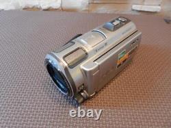 Sony Handycam Hdr-cx560v Enregistreur Vidéo Hd Numérique Argent Utilisé Du Japon