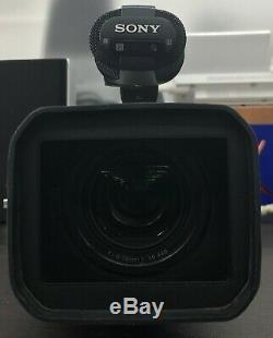 Sony Handycam Video Recorder Appareil Photo Numérique Dcr Vx2000 Avec Chargeur